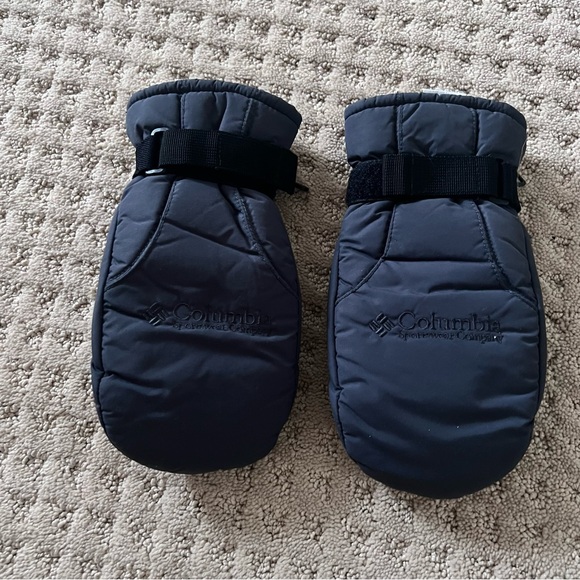 Columbia Black Mittens - Picture 1 of 5